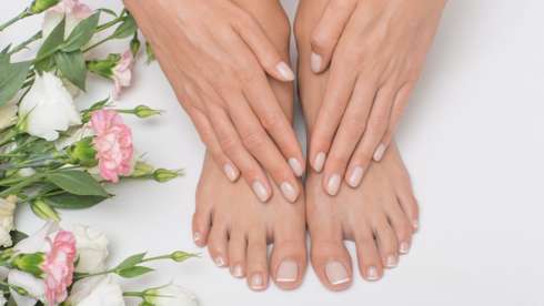 Soin bien-être BEAUTE DES PIEDS + POSE DE VERNIS